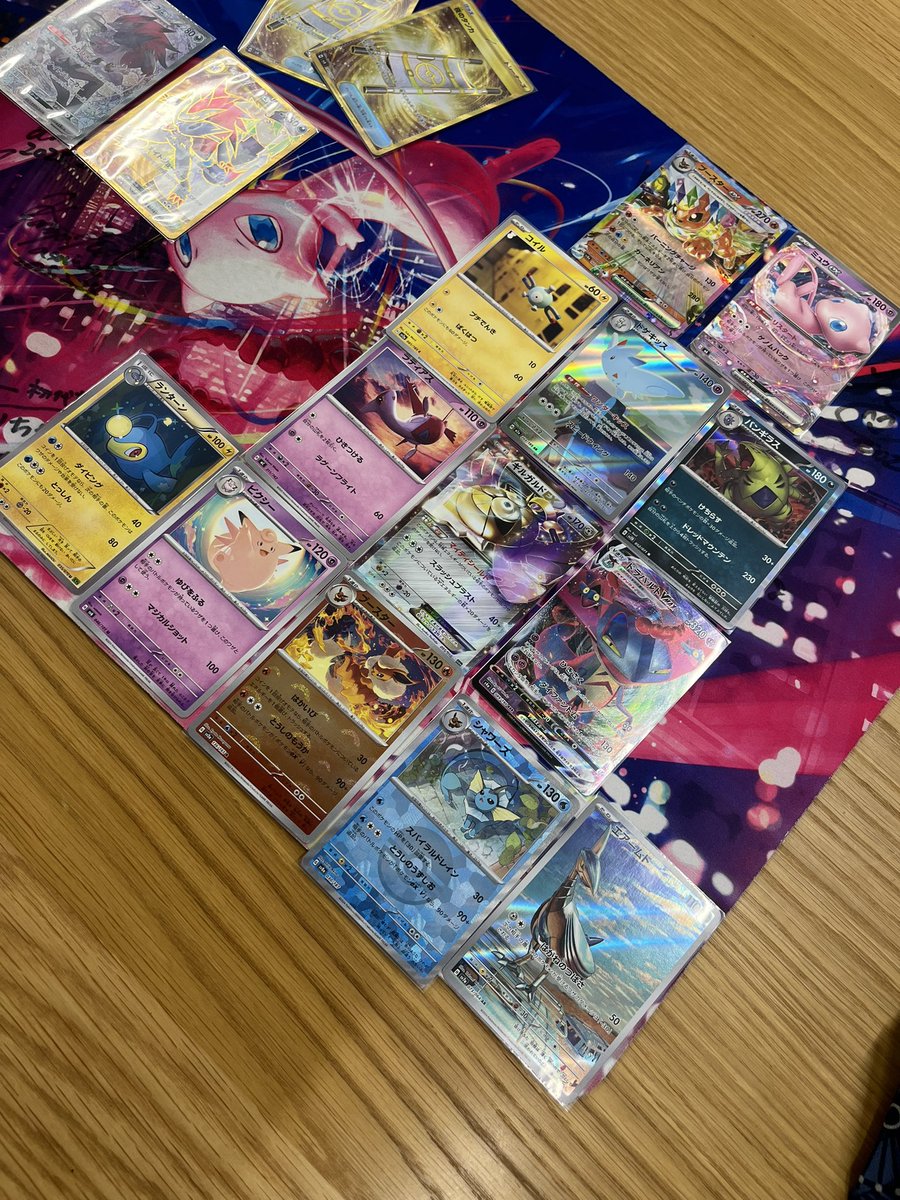 ronima723's tweet photo. らいうしゃから「まろさん専用ブロックオリパ作った〜」って貰ったんで軽率に開けてみたんですけどぉ……ですけどぉ……

な、んですか！！この！！！ばけもんブロックオリパは！！！らいうしゃ破産するが！！！！！！((((

あとね……ランターンとかエアームドとかもう！僕が高校時代の！擬人化したポケモンたちまとめ……！！！！！なんでこんな素敵なオリパ組めるんですか！！！！！(泣いてる