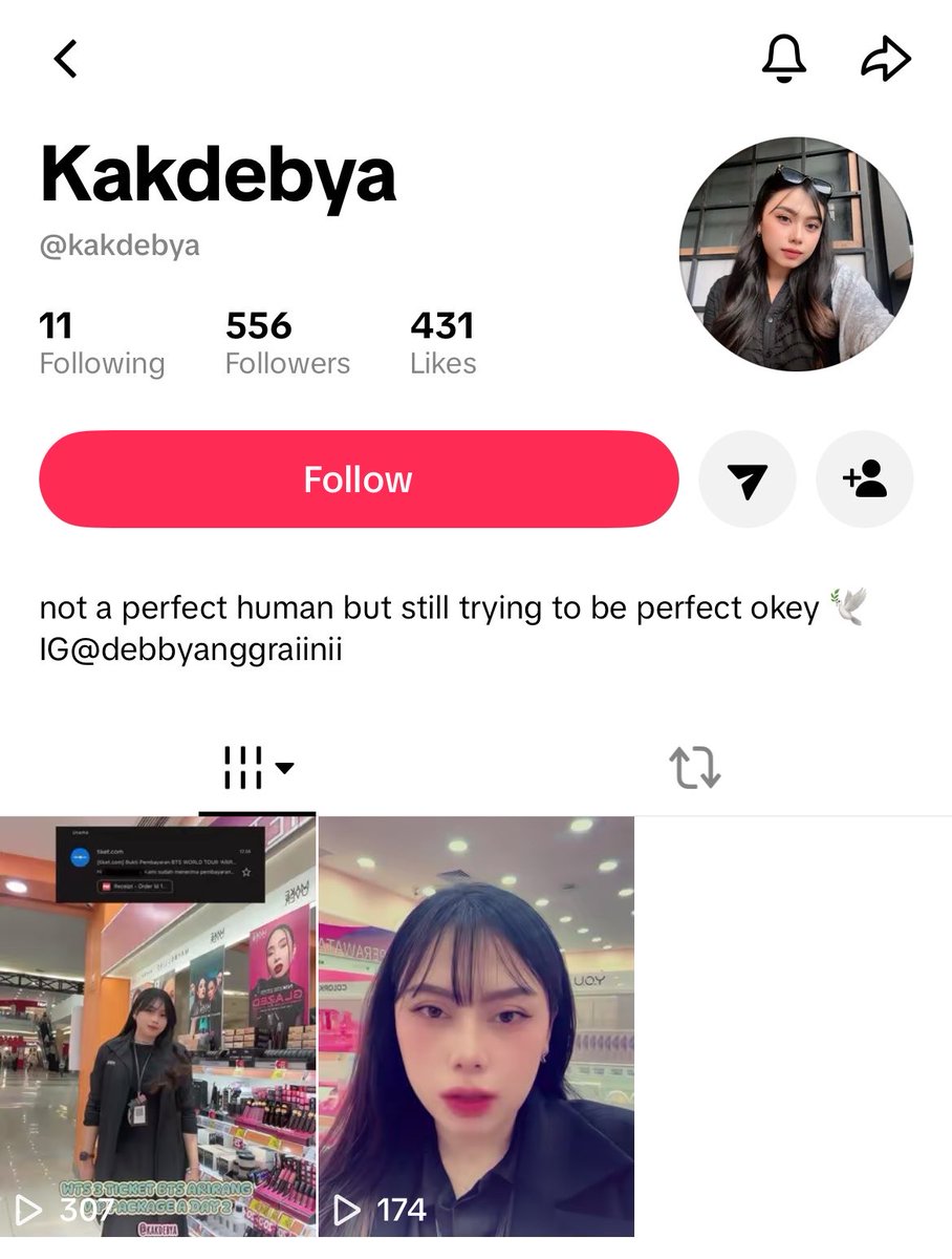 romancitize's tweet photo. ‼️ SCAMMER ALERT TIKET BTS ARIRANG JAKARTA. 

bantu up #armybantuarmy

tiktok: kakdebya
BCA 1370066597 A/N DEDI MULYADI
089691935369

NYURI PROOF AKU &amp; NGAKU-NGAKU TIXNYA PUNYA DIA. idk ini foto aslinya or no (aku sus dia nyolong foto orang juga). TOBAT DEBY DEDI SIAPA LAH ITU. https://t.co/U1mWW4ETSo