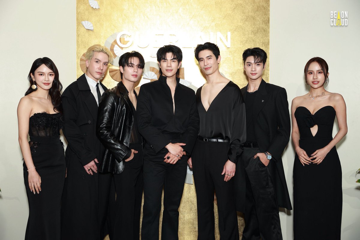 beoncloud_th's tweet photo. มาย สน ฟูไอซ์ คิวพี ถ่ายภาพร่วมกับผู้บริหาร Guerlain และแขกที่มาร่วมงาน Guerlain: Perfumer Visionary Since 1828 🐝✨

#GuerlainFragrancexMile
#GuerlainxSonFuaizQP
#Guerlain #GuerlainFragrance #LArtetLaMatiere #PerfumerVisionary https://t.co/5ZyyzavxJR