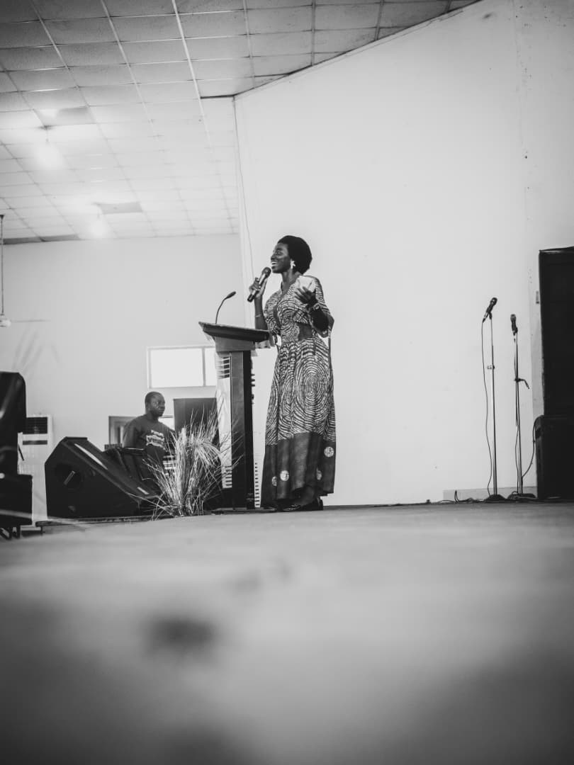 theredcc's tweet photo. A moving woman just hosted her 13th event of the year last week💥
This was my first hosting engagement in the largest hall in my university. I am super proud to be a part of making the event a success, because it was!🤩
Photo credits to @KimDave345 https://t.co/UZIdxTFedq