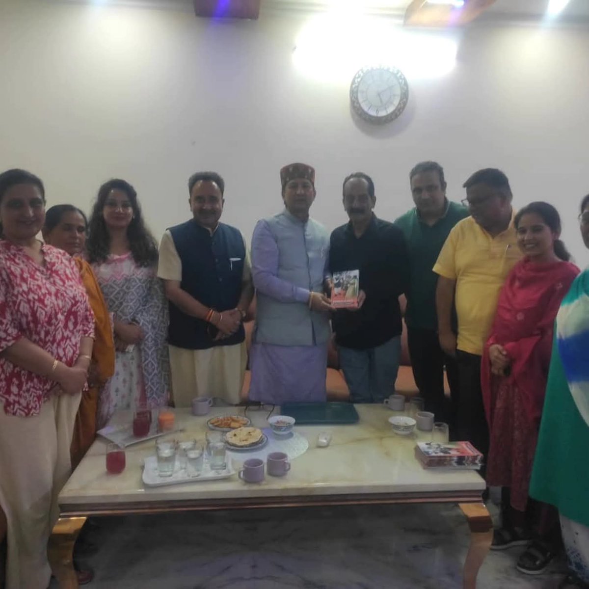 BHJwithsikander's tweet photo. माननीय प्रधानमंत्री श्री @narendramodi जी के नेतृत्व में केंद्र सरकार के 12 वर्ष पूर्ण होने के उपलक्ष्य में आयोजित विशेष जनसंपर्क अभियान के अंतर्गत आज जिला सोलन के विभिन्न क्षेत्रों में जनसंपर्क कर आमजन से संवाद किया।
#12YearsOfModiGovernment @SikanderBJP @BJP4Himachal @PMOIndia https://t.co/CRFh6s0JUh
