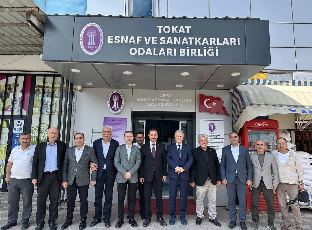 AliCaliskan60's tweet photo. 📍 Tokat

Tokat Esnaf ve Sanatkârlar Odaları Birliği Başkanı Sayın Fehmi Çankaya’yı, Milletvekilimiz Sayın Cüneyt Aldemir ve İl Genel Meclisi Başkanımız Sayın Ali İhsan Gürel ile birlikte ziyaret ettik.

Başkanımıza misafirperverliği için teşekkür ediyor, tüm esnafımıza hayırlı ve bereketli kazançlar diliyorum.