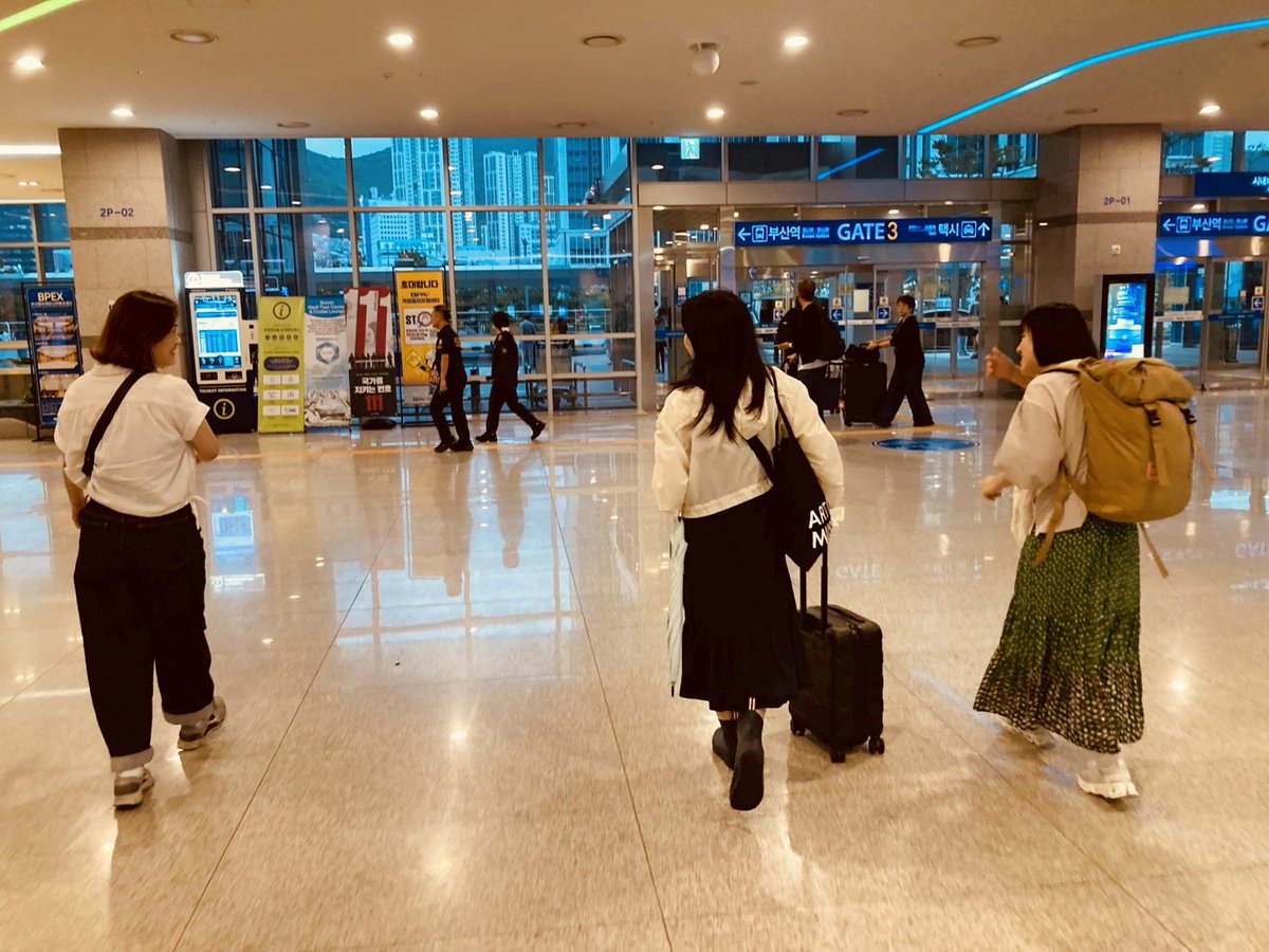 chatoko's tweet photo. MTF

8月WSミーティングの為に渡韓しました。
初海外の劇団員の大隅（保護者も同伴）はドキドキしっぱなし。 https://t.co/T9NEnOtLwF
