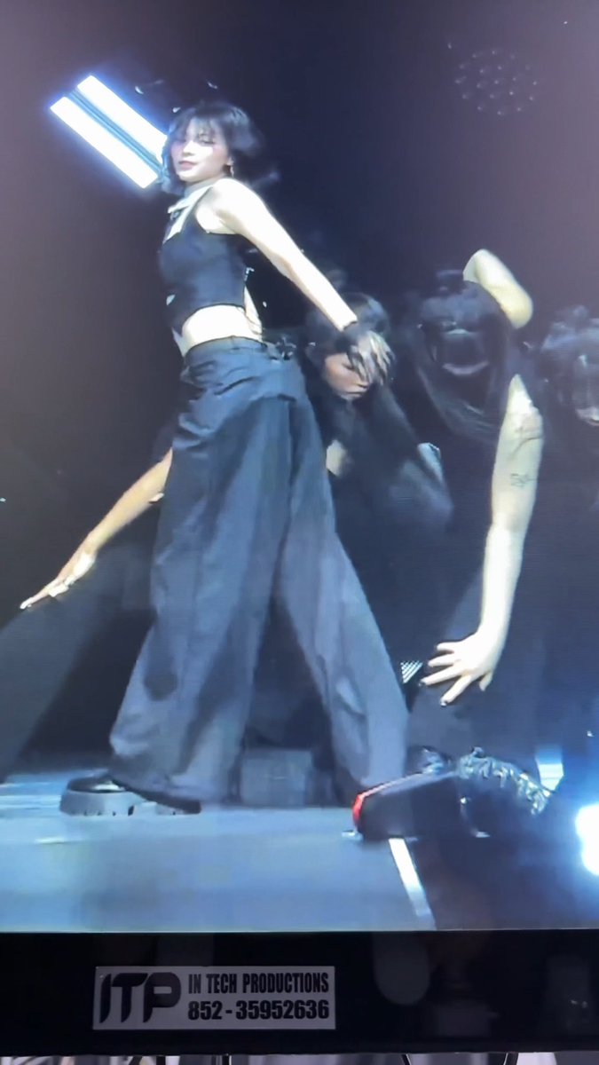 orangeryu417's tweet photo. WTF SHIN RYUJIN😭😭😭 https://t.co/PNrg8dPeq4