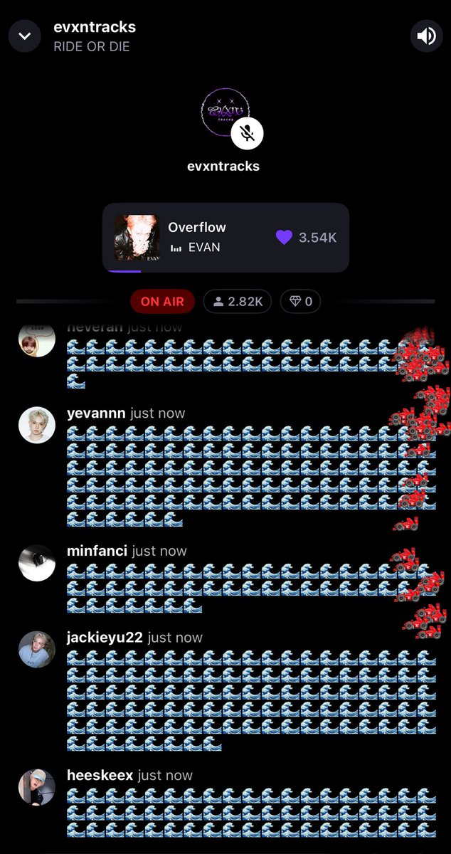 loveheemi's tweet photo. the difference 😆

overflow 🌊                                  ride or die ❤️‍🔥 https://t.co/n9osnIqd6W