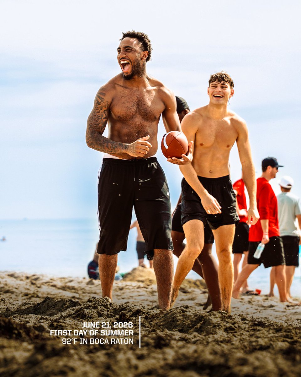 FAUAthletics's tweet photo. Every day is summer in Paradise!☀️🌊

#WIP🏝️ https://t.co/29w0lVHKai