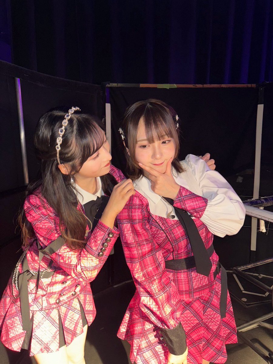 yuiyui_maromaro's tweet photo. まなかちゃんありがとう！

 #田口愛佳卒業公演 https://t.co/ZMtDPRbw1h