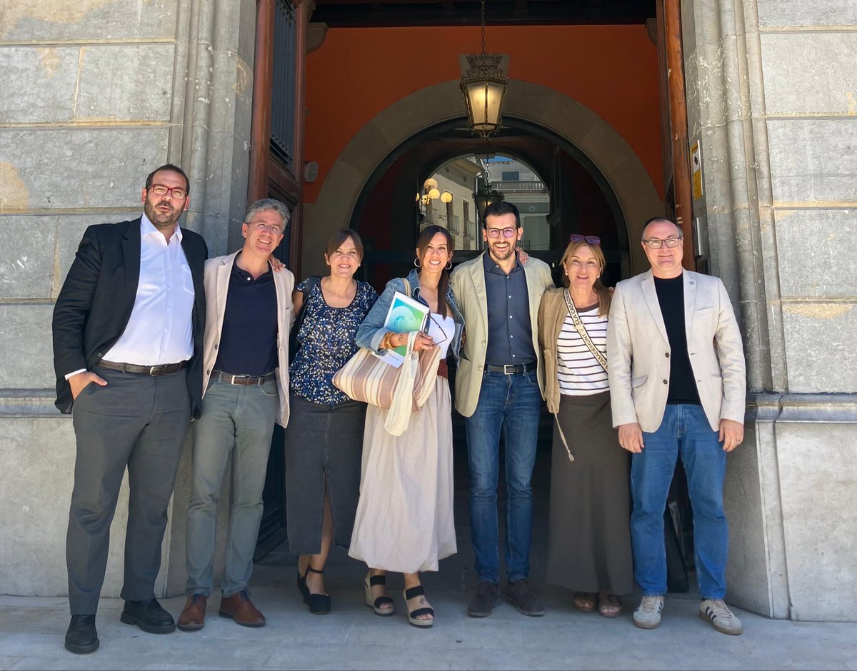 pscanoia's tweet photo. 📋Trobada entre el cap de l'oposició a l'Ajuntament d'Igualada, Jordi Cuadras, i els alcaldes i alcaldesses de Mataró, Vilafranca, Mollet, Sabadell, Rubí i Vilanova i la Geltrú coincidint amb la reunió a Igualada de l’Arc Metropolità. https://t.co/hluMRD0JNm