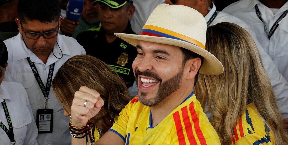LT8am830's tweet photo. #TodosEnLaOcho l Abelardo De la Espriella es el nuevo presidente de Colombia. Lo analiza Mariano @Yakimavicius en @LT8am830 https://t.co/0yLnvaKnGP