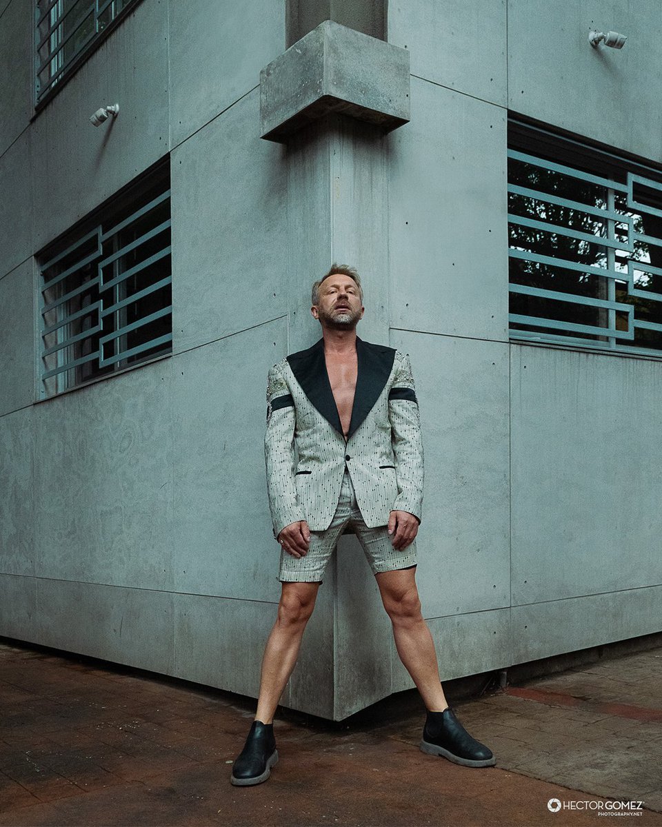 inspanishmgz's tweet photo. Modelo @darek_skraba
Foto #HectorGomez
.
.
.
.
#malemodel #fashionphotographer #men #menstyle #gentleman https://t.co/NIBNehtUDp