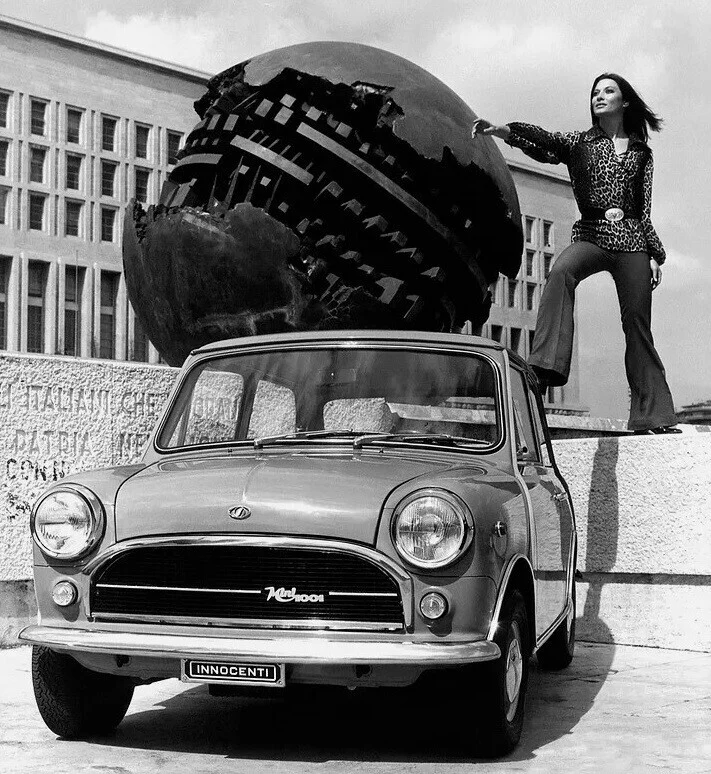 YannRobichon's tweet photo. Happy #MiniMonday / #MondayMini!... 
#Auto #Automobile #Automobiles #Autos #Car #CarHistory #Cars #CarsHistory #ClassicCar #ClassicCars #ClassicMini #Coupé #HistoryMini #Mini #MiniClassic #MiniLife #Photo #Photographie #Photography #RetroCar #Retrocars #VintageCar #VintageCars https://t.co/7OvhL8kFOe