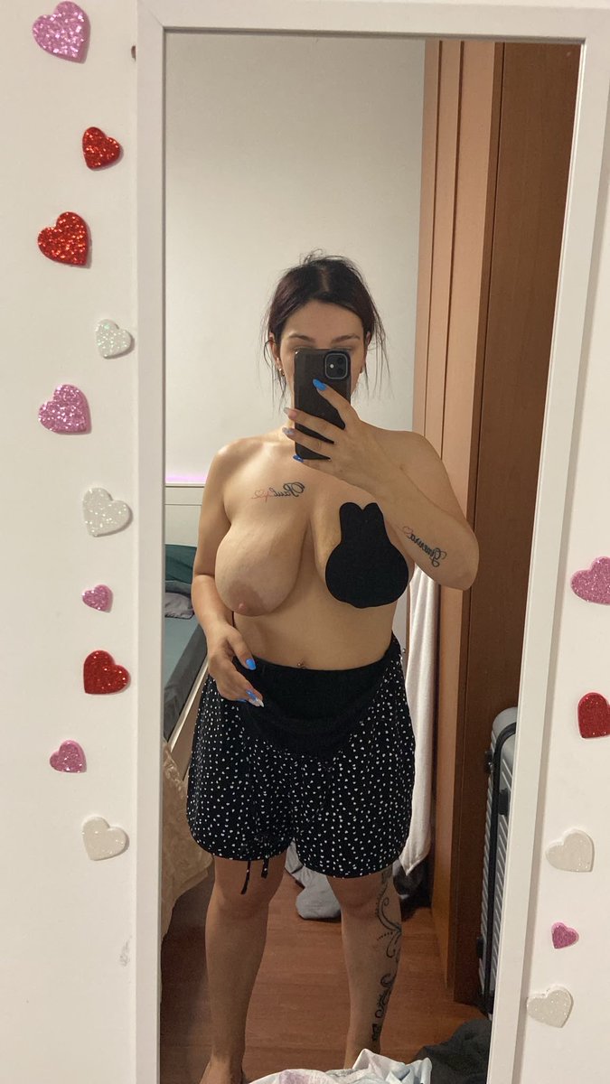 Alexandra26 tweet media