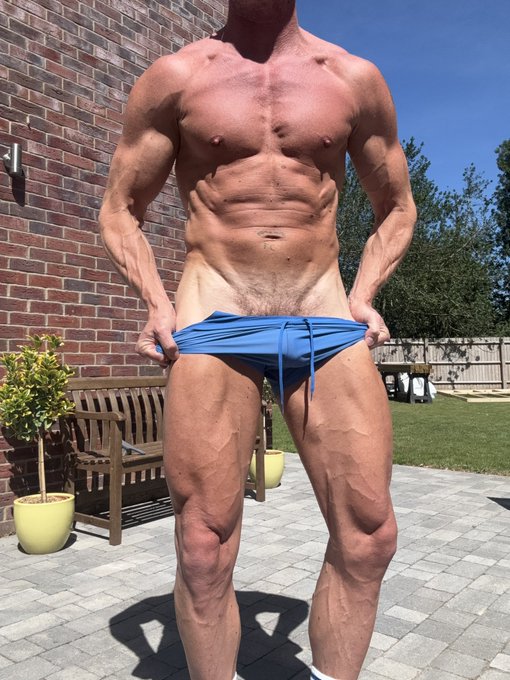 MarcRose 🔞🏳️‍🌈 - Today was leg day 🥵🥵 https://t.co/2TIuLu2ZsG