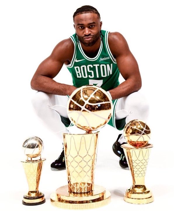 CelticsUnite18's tweet photo. One of the greatest Celtics ever. Can’t believe it’s over. https://t.co/oQkYigku2q