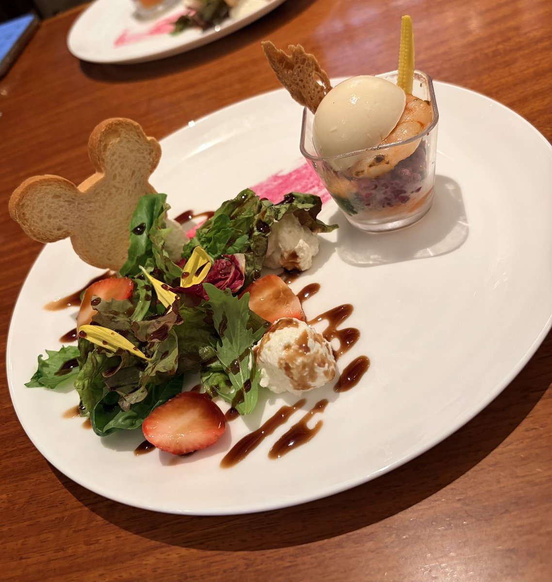 n____s5's tweet photo. ディズニー🐭🏰🩷
ご飯いっぱい食べた。笑 https://t.co/V8PiE6IWm0