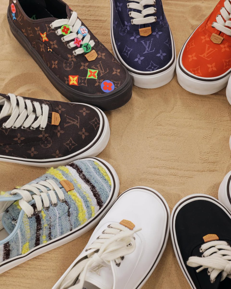 ComplexStyle's tweet photo. Pharrell unveils the official colorways of Louis Vuitton Men's SS27 Combi

The shoes will officially debut at the LV SS27 show tomorrow https://t.co/XJwV2drQeq