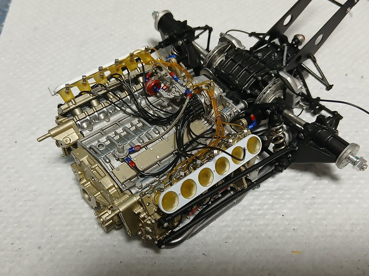 TOSIHIR95903187's tweet photo. MFH 1/12 ブラバムBT45、細々と進めてます。
プラグコードやフューエルチューブの配管。
もう少しパイピングで賑やかにしたいです。☺️
#MFH https://t.co/IPKztst7SO