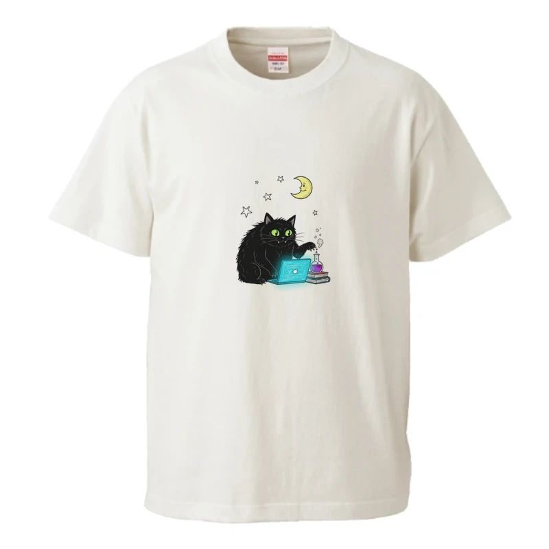 originally__tee's tweet photo. 🎽 OriginallyTee 本日のピックアップアイテム！

✨ 怪しいデバッグ猫 Tシャツ by P-suke
💰 2,790円

OriginallyTeeのホームページで最近よく見られています！
🔗 詳しくはプロフィールのリンクから！

#OriginallyTee #P-suke https://t.co/2smQ7vHb3U
