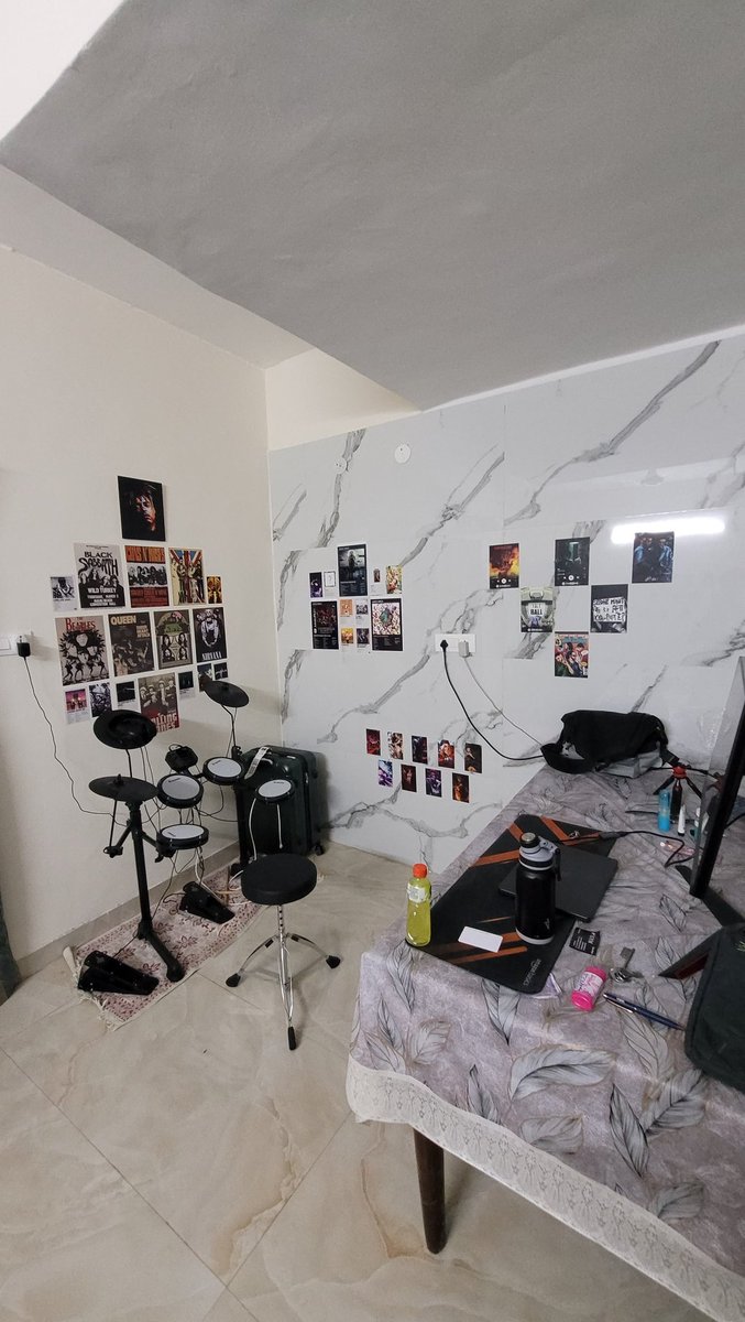 bakawhocodes's tweet photo. setup done bref https://t.co/Bb3TPm9Aos