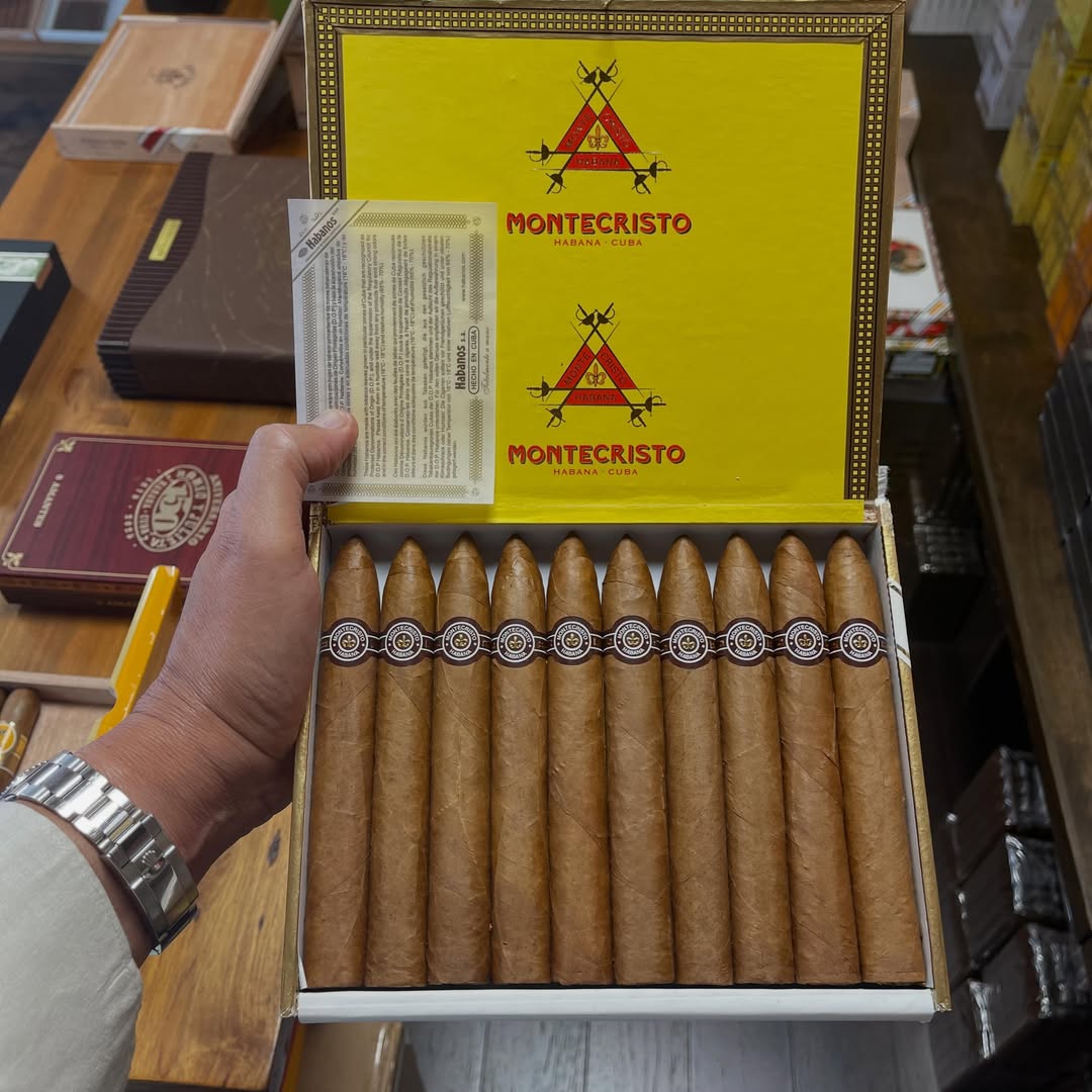 The_TobaccoShop's tweet photo. Montecristo No2 cigars available in stock. Send us a DM if you're interested.

@REALODM @RealJerryR1 @Greg4Irish @GrollThe @SwampFlava @MRFUYC @thecigarrook @Lee73788202 @1972cad1 @DReese8533 @dreadscar @Leon_My45 @Vileorphic @gt6135 @TradrJay @trevmccoy @TreyNantz @Mitsunari77 https://t.co/7KbkoX4cZ0
