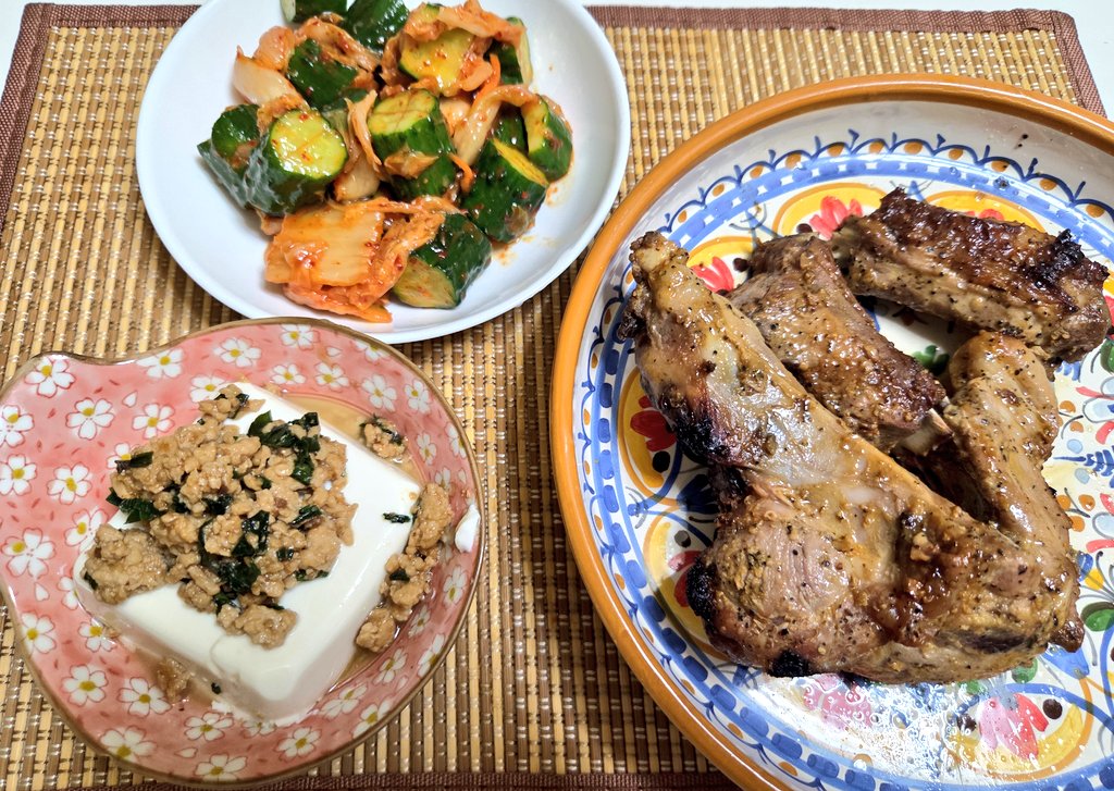 Mo_Ri_Ge's tweet photo. つまみすぎる飯 https://t.co/45fjZhp6OV