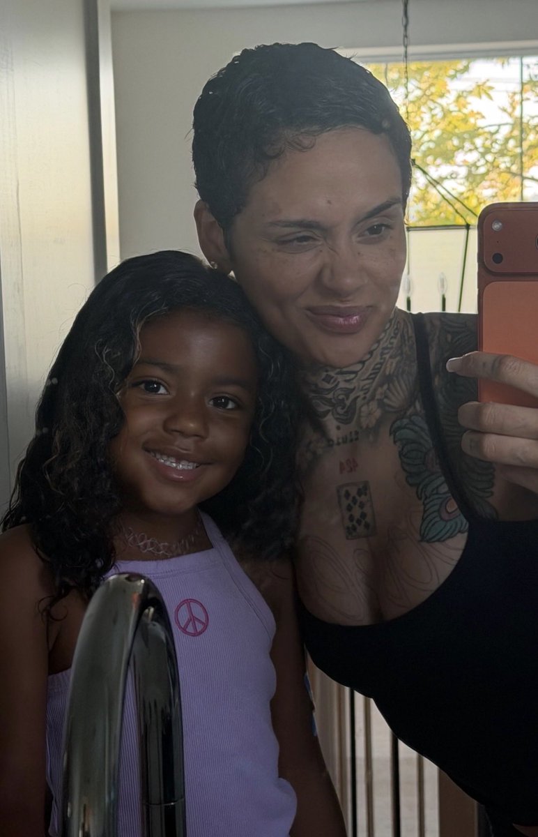 SunnyBanks_'s tweet photo. Kehlani and her baby girl 🥹 https://t.co/hrHoloSfpe