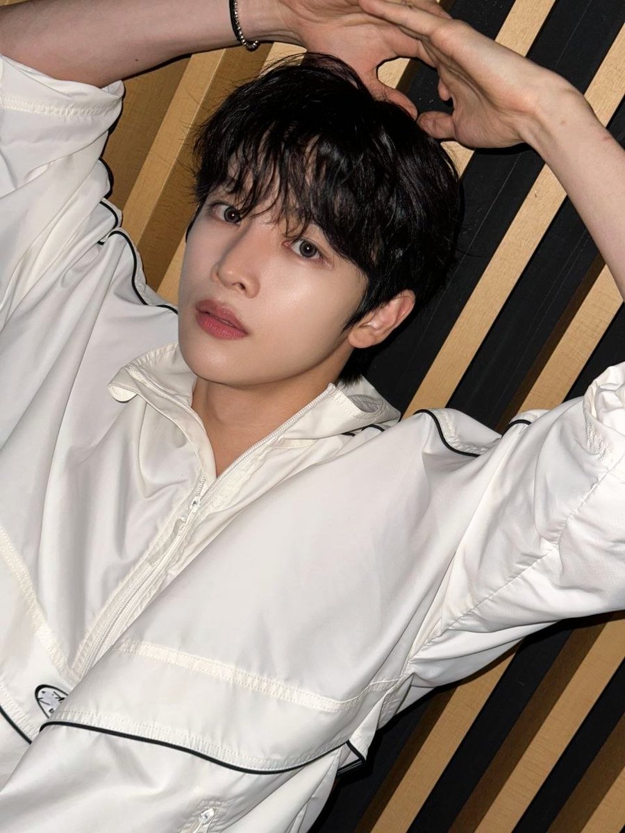 riize_archives's tweet photo. 260622 #SUNGCHAN weverse post https://t.co/8aNY5vmmY7