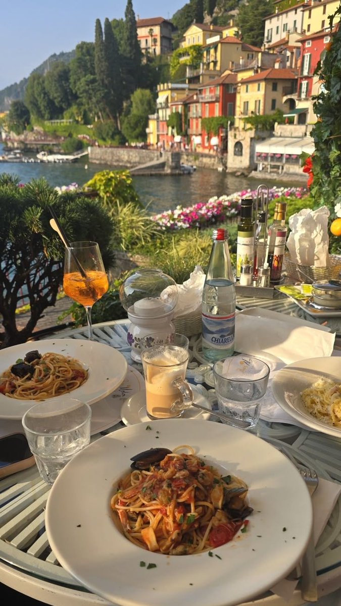 oceannvibe's tweet photo. Lake,como https://t.co/C499ionoOq