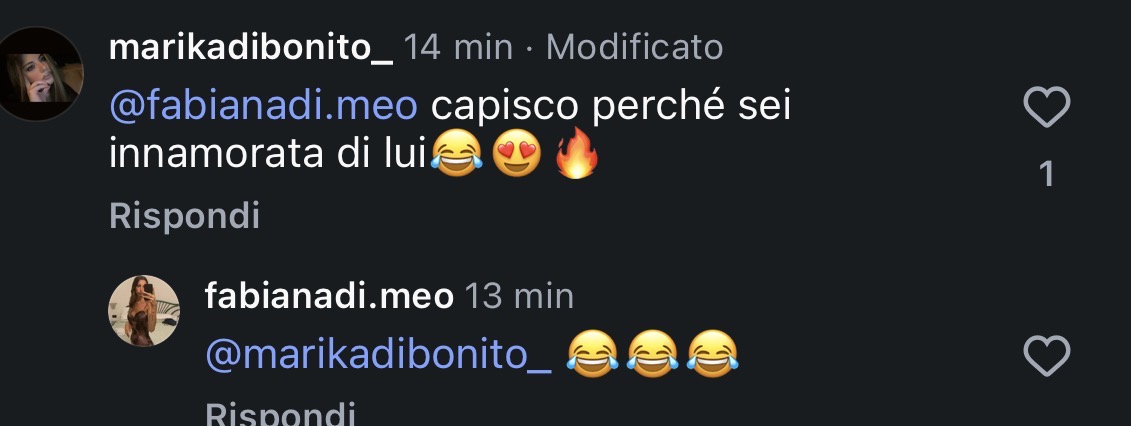 Erica14527176's tweet photo. @frannndem Ma fosse almeno intelligente sta cretina hahahahahahaha.. questa persona non so chi sia cit https://t.co/RmnrMBWN12