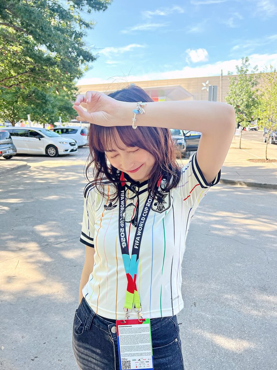 iqzro's tweet photo. 影山優佳の「知的清楚感」こそ高級ラウンジでハイスペ客が沼る最終形態。不自然な涙袋やデカ目整形に課金する前に「ノイズゼロの白肌」と「自前の目力」を極めてみて！育ちの良さそうなナチュラル爆美女が一番おじさんの財布の紐を緩めるよ🔥 https://t.co/qtujNkcEYB