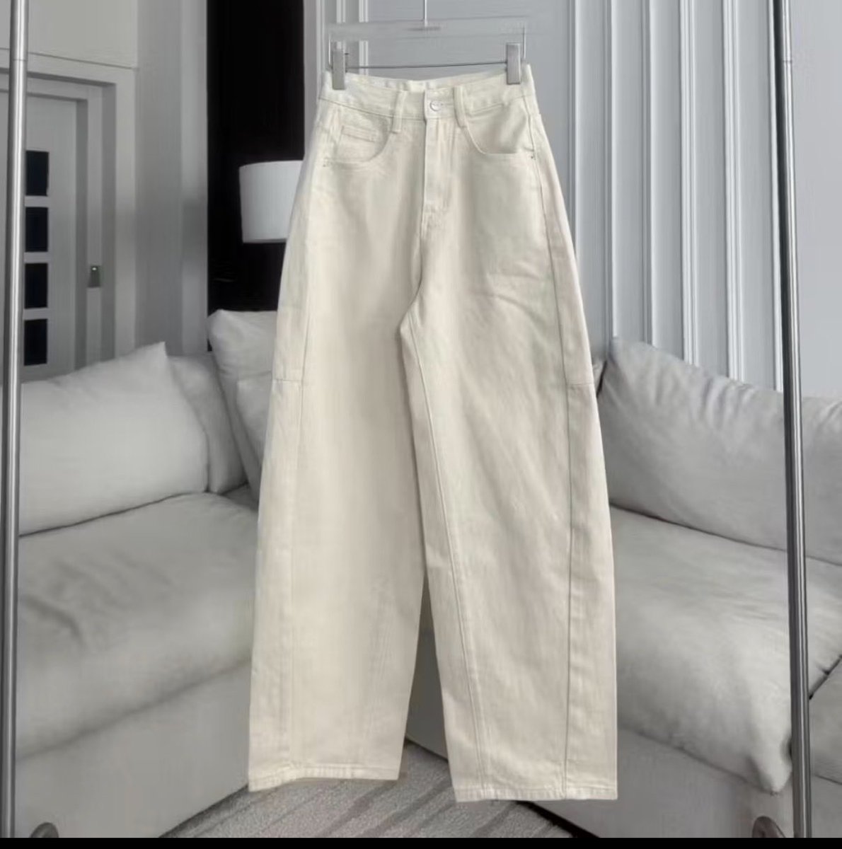 Yuy_2702's tweet photo. ส่งต่อ กางเกง Promthong LunaBarrel ไซต์ xl สีเบจ 290 (รวมส่ง) ใส่ไปครั้งเดียวนะคะ 

Inbox มาได้เลยนะค้า | ig: store_byyuy

#ส่งต่อpromthong #ส่งต่อเสื้อผ้าแบรนด์ไอจี #ส่งต่อ #ส่งต่อกางเกงยีนส์ #promthong https://t.co/zpWS2oMUZV