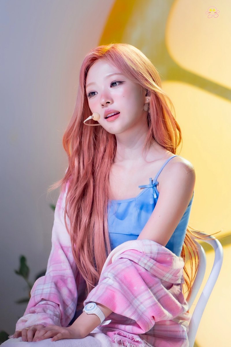 littlestar_kk's tweet photo. 260622 레몬탱 쇼케이스
내 다혀니💕

#하츠투하츠 #스텔라 #STELLA https://t.co/JFPsJB6ktu