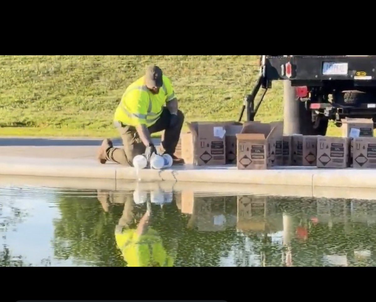 treanabelle's tweet photo. @GunEagleFreedom @robbystarbuck Trump says a lot of things! 😂😂
Release the video surveillance of the “sabotage.” https://t.co/3zxq1R04lw