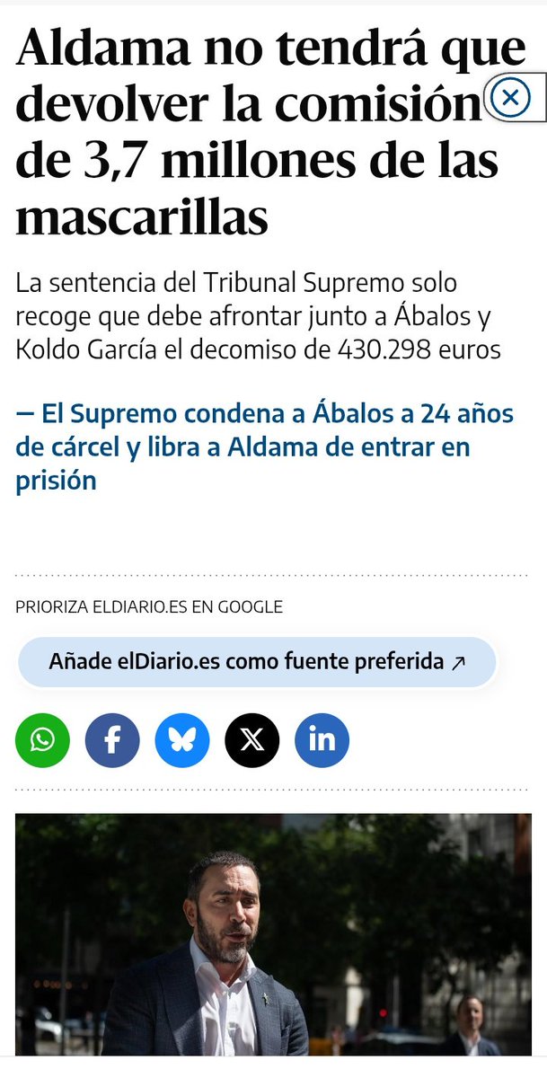 Mou_h_Art's tweet photo. @oscar_puente_ Vaya vaya. 
Vito quiles y Aldama amenazando a Pedro Sánchez con vete a saber qué, desde un despacho oficial de vete a saber quién, con los 3,7 mill€ que le ha perdonado la "justicia", en la butxaca.  ¿A esto se refería el Supremo por "trabajos en beneficio de la comunidad"? https://t.co/W7WdkTdA1w