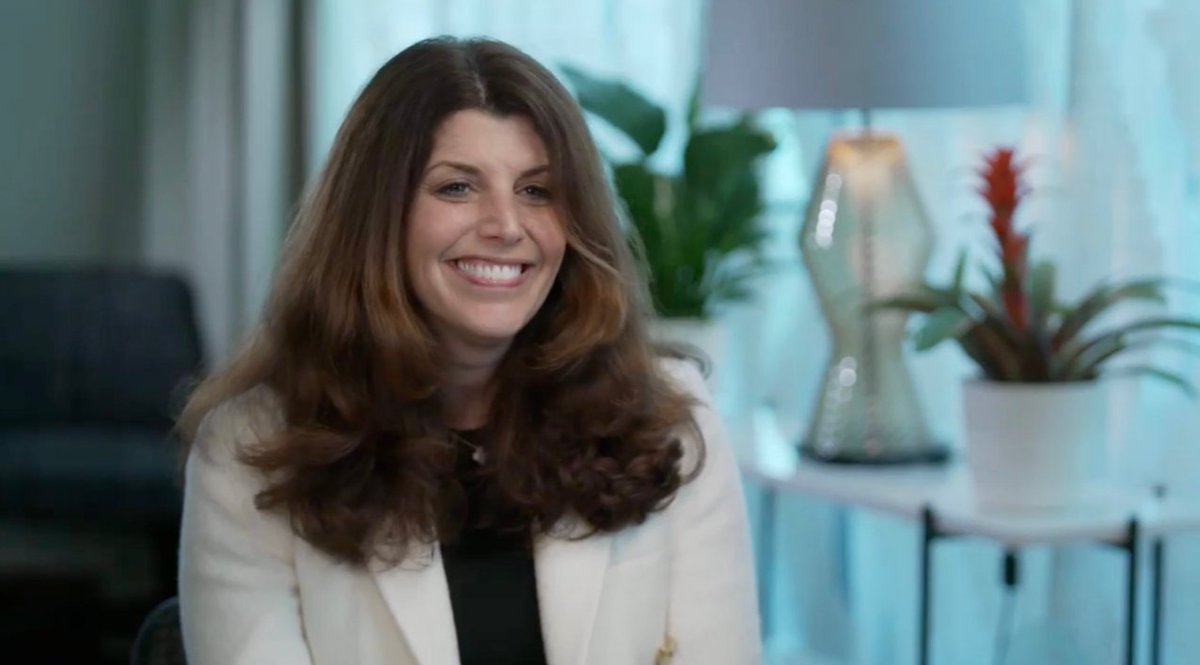 urotoday's tweet photo. BCAN unveils patient-centered survey on emotional and financial impacts of #BladderCancer. Meri-Margaret Deoudes, CFRE @BladderCancerUS joins @UroDocAsh @UTMDAnderson to discuss BCAN's New Faces report surveying 1,100 bladder cancer patients across 49 US states. The holistic assessment examined the patient journey from diagnosis through survivorship beyond traditional survival metrics. #WatchNow on UroToday > https://t.co/26DGsYHzYL