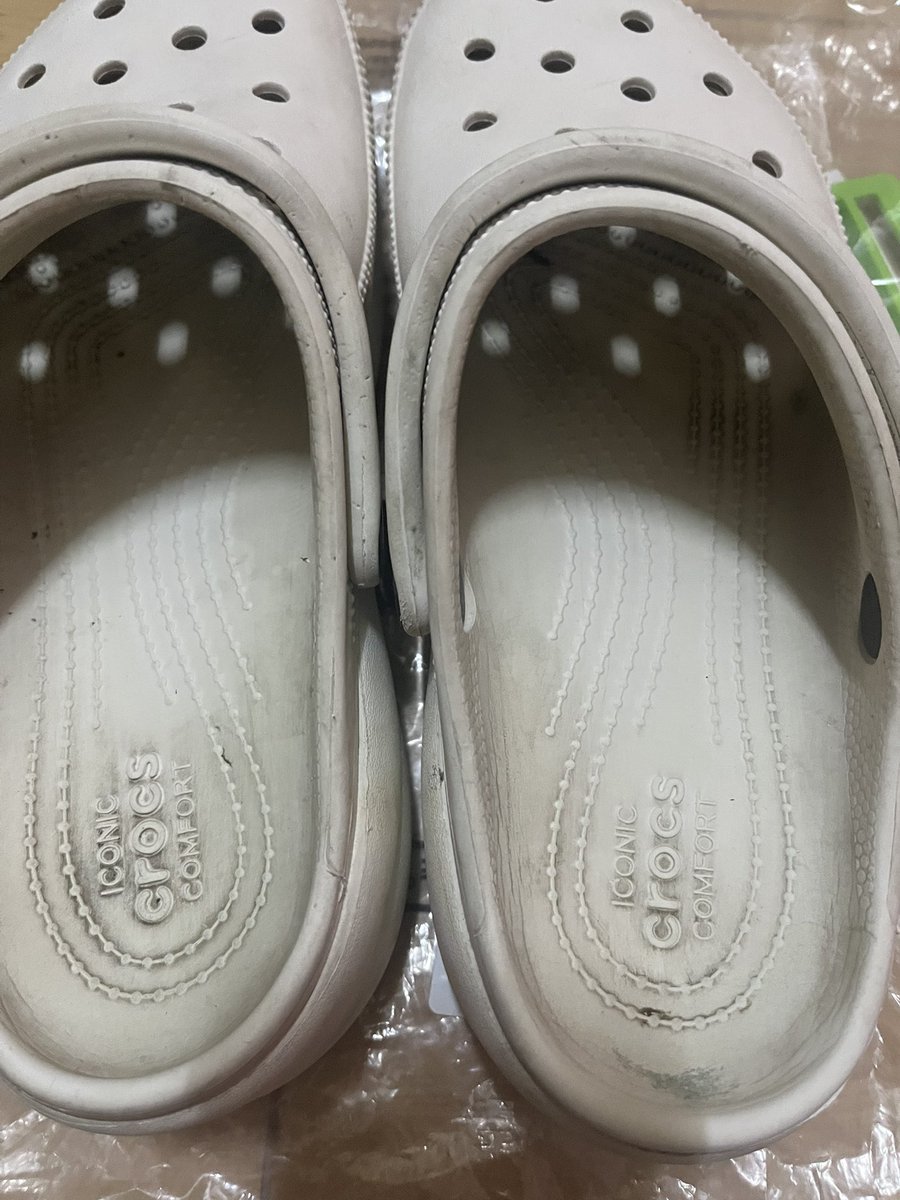 itislaylagril_'s tweet photo. 850฿ รส.

#ส่งต่อcrocs #ส่งต่อรองเท้า #รองเท้าCROCS #ส่งต่อรองเท้าcrocs #crocs #crocsมือสอง #crocsthailand #crocsclassic https://t.co/YNnZWMb4pH