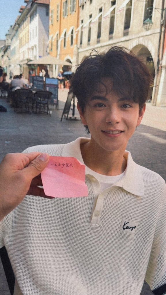 aikotrin's tweet photo. So I’m guessing these are the “personal benefits” coupons they use for each other….
“10 minute massage” “don’t argue for a day” 
yall might as well just makeout that would be Less Gay than this

#AydenSng #LyuSitong #AyLio https://t.co/vsYkBDkgmV