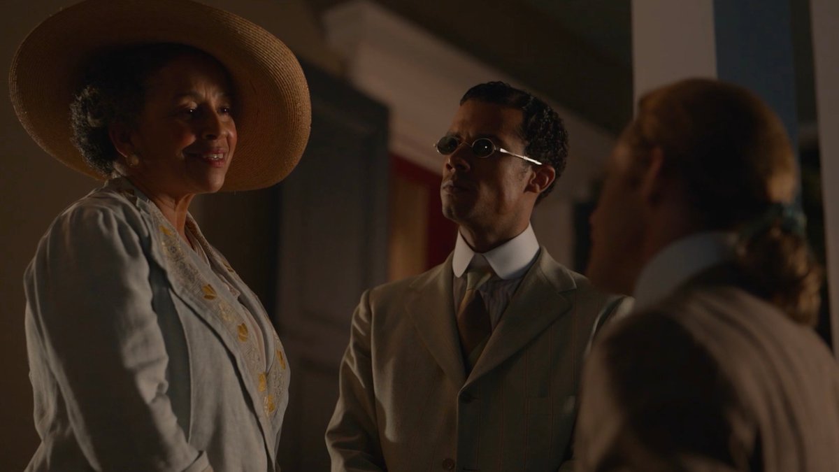 coldeveryseason's tweet photo. the s1 writing team and rae dawn chong deserve their 10s for making florence de pointe du lac feel like a substantial character despite her limited screentime. she's so deeply cruel to louis but you still get the feeling she has an inner world that her son just isn't privy to https://t.co/HN6sxwM01u