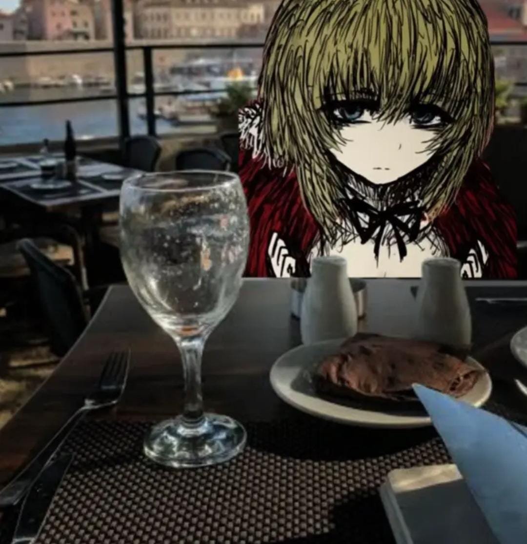 CakeyAndStuff's tweet photo. Date with Red Hood https://t.co/aff0kQhckf