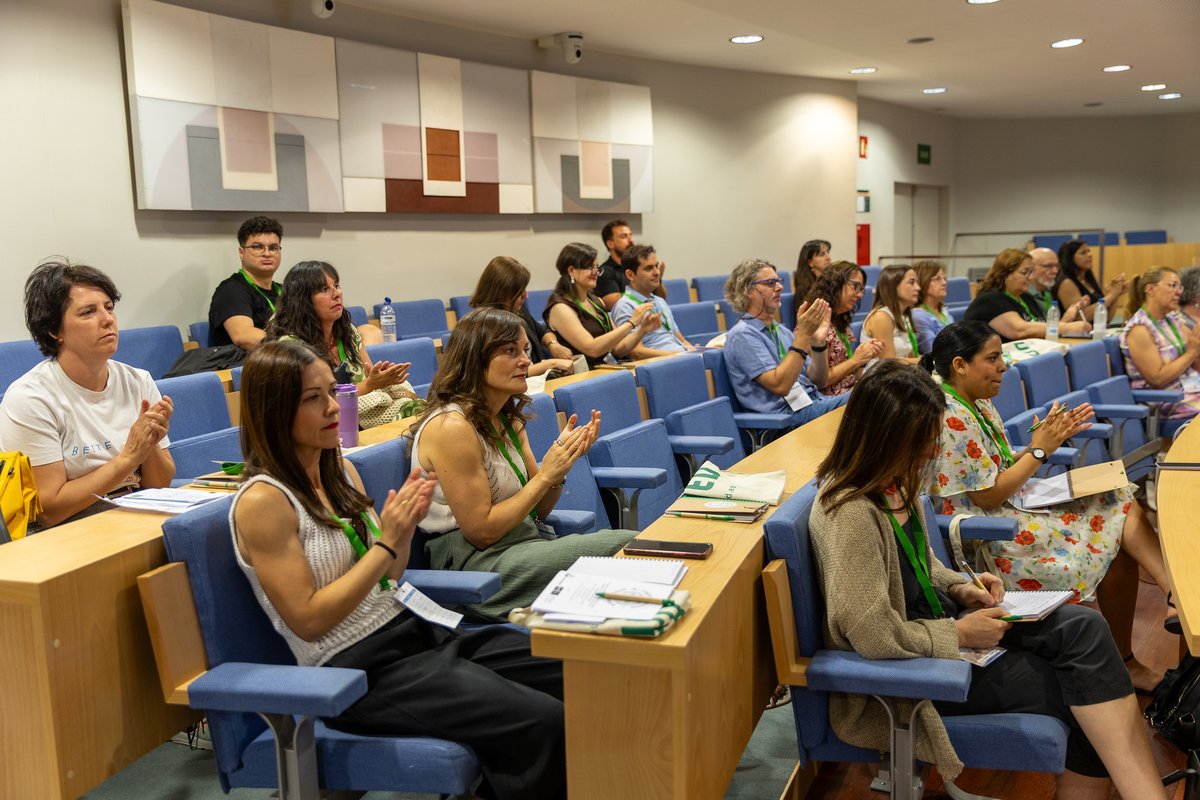 UNED's tweet photo. 🎓 Hoy hemos inaugurado el I Congreso Internacional, Interuniversitario, Académico y Profesional de Educación Infantil bajo el lema "Hacia una Educación Infantil universal y de calidad: saberes, prácticas y retos". https://t.co/puTjej2fEc