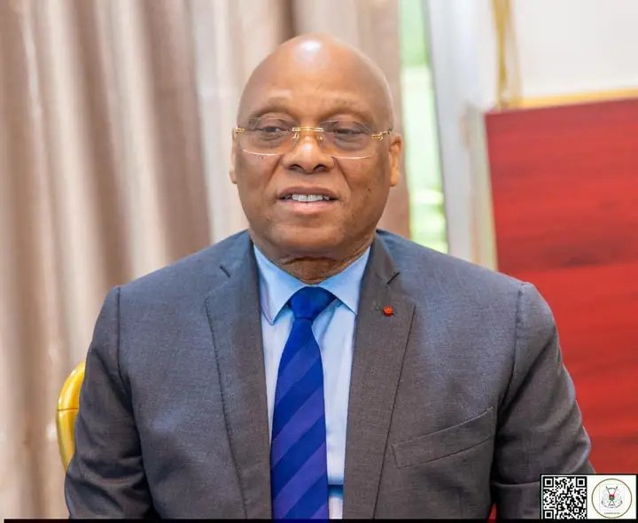 josekarama4's tweet photo. AUDIENCE DU PRÉSIDENT DU FASO
Le Gouverneur de la BCEAO salue les performances de l’économie burkinabè
(Ouagadougou, 22 juin 2026) – Le Président du Faso, Capitaine Ibrahim TRAORÉ, a accordé ce lundi une audience au Gouverneur de la BCEAO, Jean-Claude Kassi BROU. https://t.co/NsDX5a1XFO