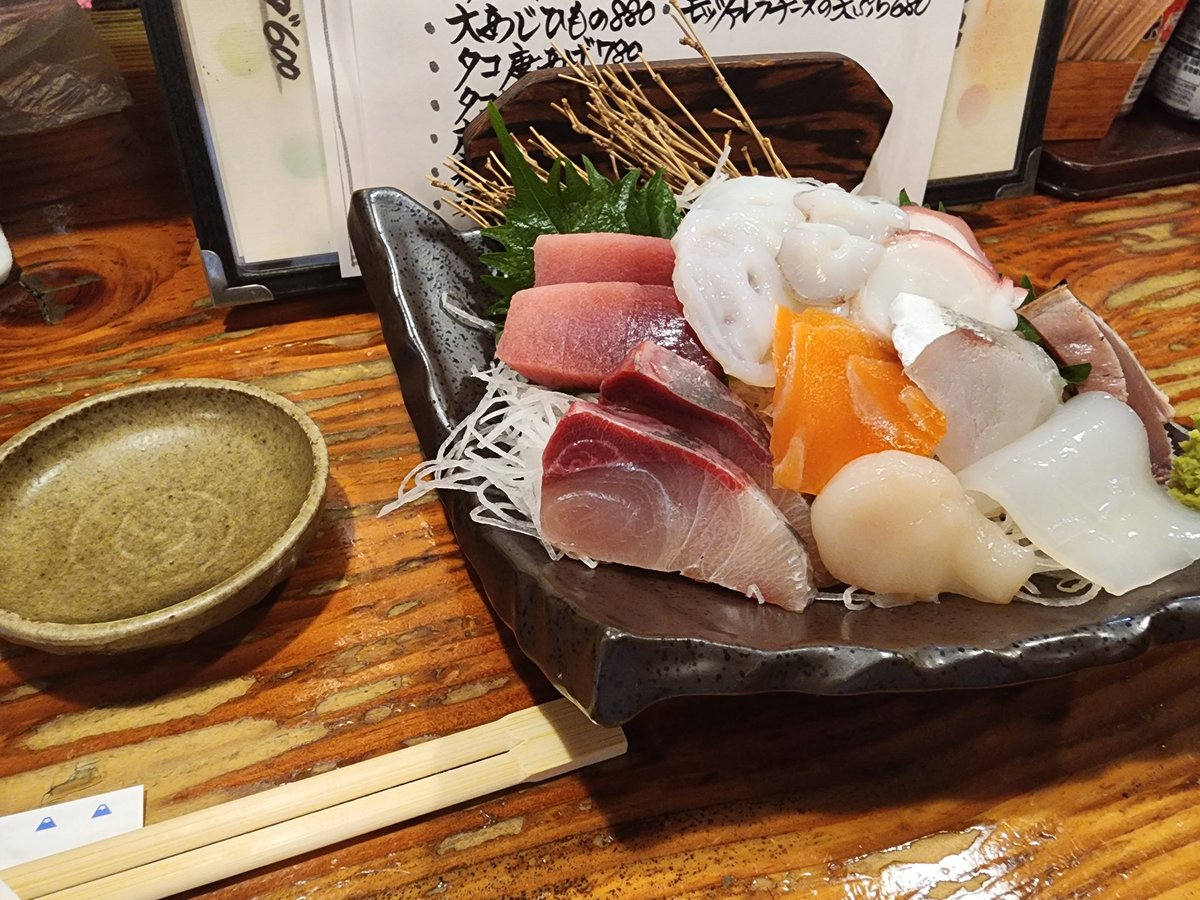 lktr_spr's tweet photo. 昔の行きつけの店に久々来店。やっぱりうまい。 https://t.co/cbMTXSIDX3