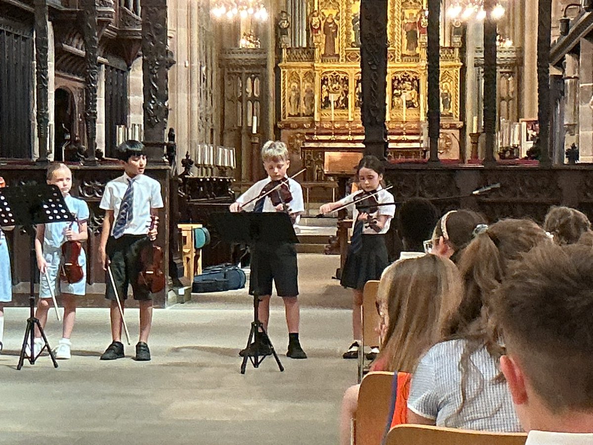 Y2Auckleyschool's tweet photo. It was a real privilege to join together with our Accomplish family of schools to perform in a special concert at Wakefield Cathedral this afternoon. #primaryschoolmusic #performingtogether https://t.co/APEe69qVRK