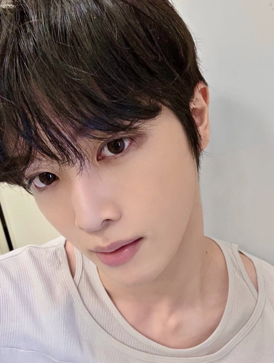 Zzz3o3's tweet photo. 일년 전 오늘의 성차니
정말 예뻤던 거 아시는 분ㅠ3ㅠ https://t.co/nN5Xwoiz1U
