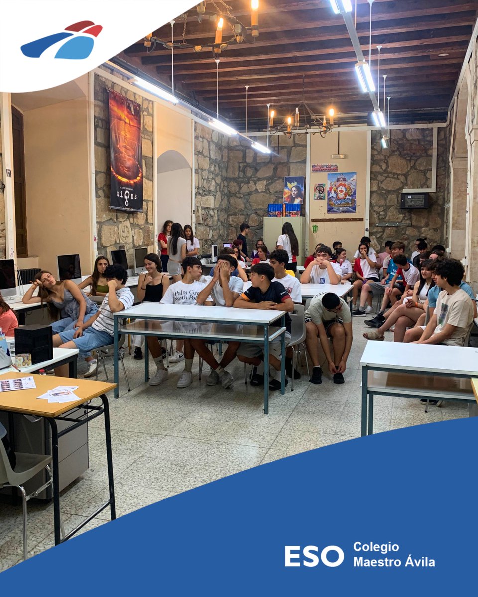 cmaestroavila's tweet photo. 🎨🖥️ Los alumnos de 4º de ESO conocen de cerca el Ciclo Formativo de Preimpresión Digital de Artes Gráficas, descubriendo sus salidas formativas y laborales. 💼✨
¡Gracias a los profesores del ciclo por su tiempo, dedicación y por inspirar el futuro de nuestros estudiantes! 👏 https://t.co/fPzShA9KIk