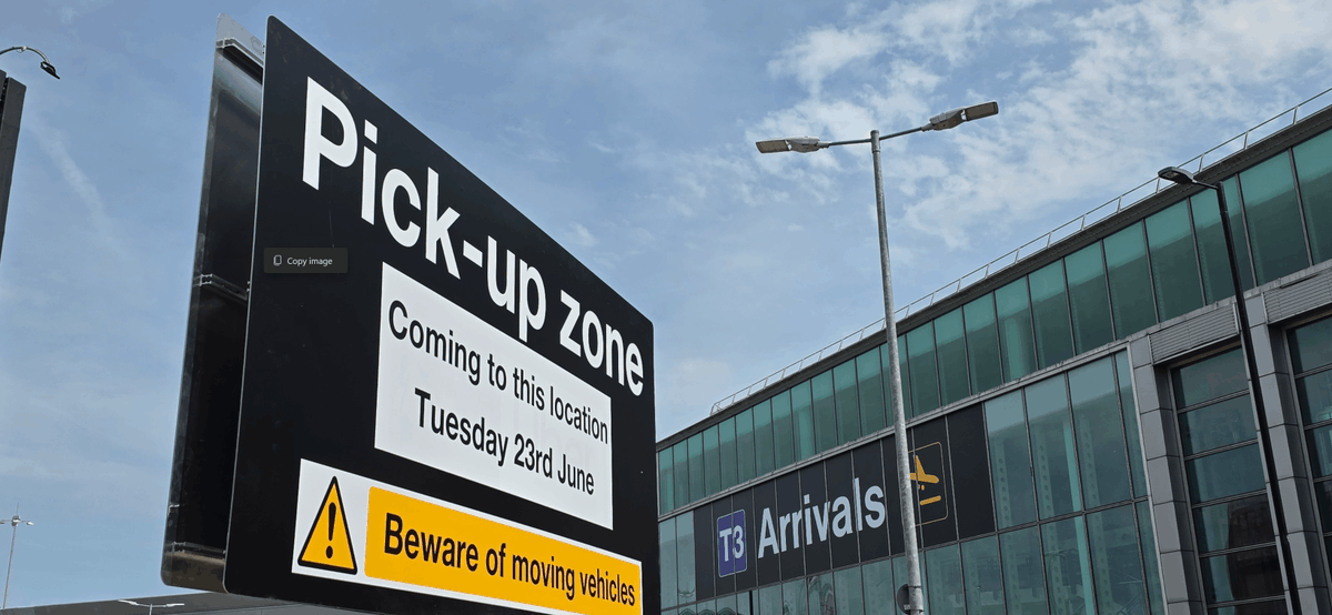 manairport's tweet photo. ⚠️ Customer Information ⚠️
 
From 23 June at 08:00, a new Express Pick Up area will open right outside Arrivals at Terminal 3, making it quicker and easier to meet friends and family.

Just follow the signs for T3 Express Pick Up.

Charges apply. For a full list of parking options and tariffs, please visit https://t.co/lN2bmFIMxS