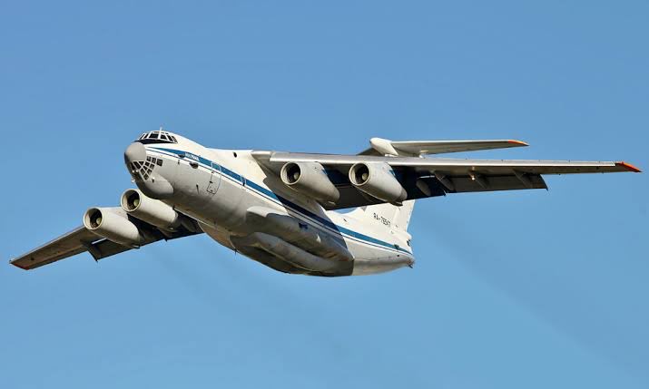 blueboy7862's tweet photo. Fantastic shot of Russian Il-76 strategic transport aircraft. https://t.co/164W8SxeLx