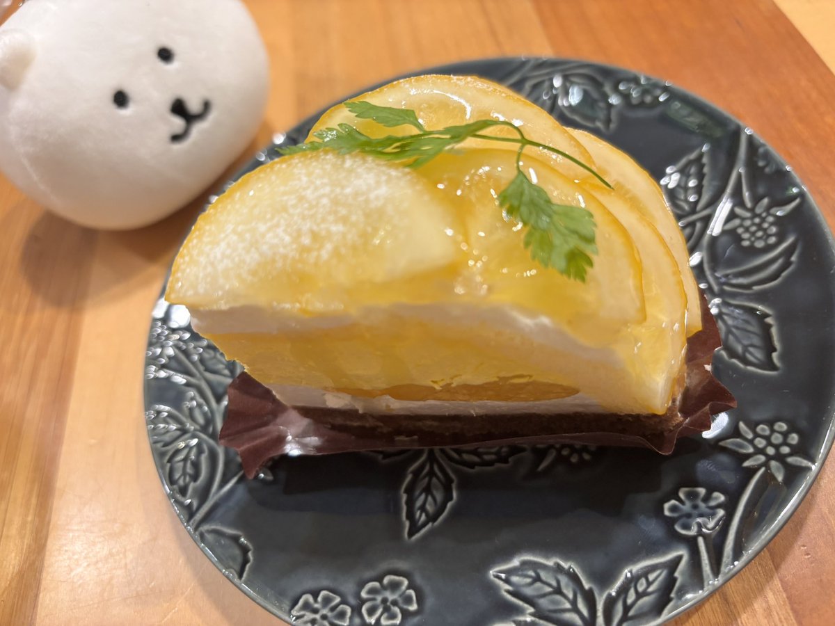 tomisukegameac's tweet photo. 今日ケーキも食べたしゲーム楽しかったし
頭痛もなおった
#ゲーム健康法 https://t.co/IcEXwSUI82