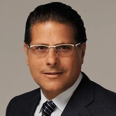 factpostnews's tweet photo. Trump's DOJ has killed a criminal investigation into Trump's pardon of David Gentile, a private equity executive convicted in a $1.6 billion fraud scheme.

Gentile had discussed making payments of over $2.5 million to Trump allies to help facilitate the pardon. https://t.co/N4kTLTMW85