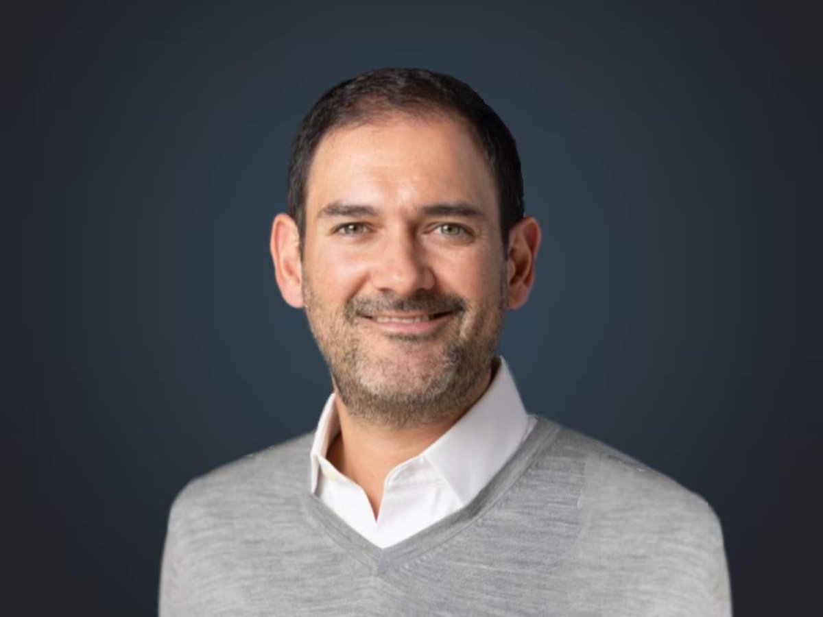 ITAM_mx's tweet photo. #OrgulloITAM
Felicitamos a Luis Andrés Cano Ochoa, egresado de la Licenciatura en Economía del ITAM, por su nombramiento como Director General de Fuentebuena, holding mexicano especializado en soluciones financieras.
Su trayectoria en áreas de transformación, desarrollo de negocios, innovación e inclusión financiera refleja el liderazgo y compromiso que distinguen a nuestra comunidad de exalumnos.
Conoce más sobre este nombramiento: https://t.co/B8RmTU6dWK